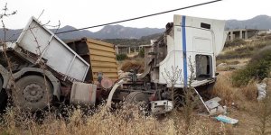 Araç dere yatağına uçtu, yaralanan olmadı!