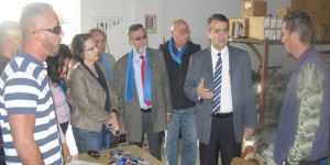 “İşe gelmeden maaş alanlar var…”