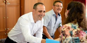 Harmancı, okulları ziyaret etti