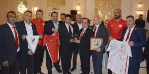 LTTFF millilerin yanında