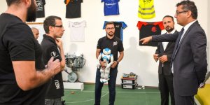 Erhürman, İnovasyon Merkezi çalışmalarını yerinde inceledi