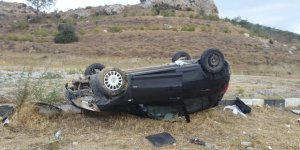 Toprak sete çarpıp takla attı