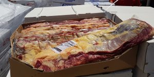 6 ton kaçak et ele geçirildi...