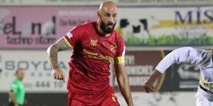 Yenicami – Serhan flörtü bitti