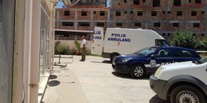 Evinde ölü bulundu