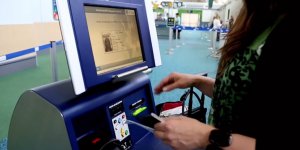 Baf ve Larnaka'da yolculara kolaylık