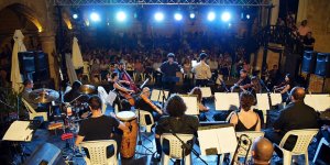 Büyük Han’da Latin esintisi