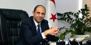 Özersay, Londra'ya gitti