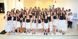 Alkışlar hiç kesilmedi