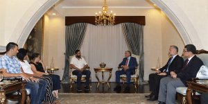 Akıncı, CAS çalışanlarıyla görüştü