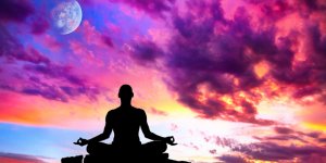 DEĞİŞİYOR VE DÖNÜŞÜYORUZ