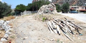 Skuridis, ev inşası için izinlerini tamamlıyor