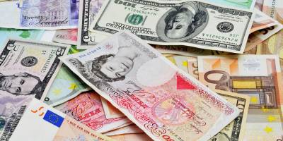 TL’de değer kaybı sürüyor: Sterlin: 19,42 TL