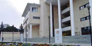 Güneyde kamu görevlileri sıkıntıda