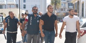 Askeri kışlada satırlı saldırı!