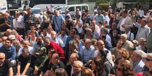 Cumartesi Anneleri'nin 700'üncü buluşmasına polis saldırdı