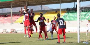 Yeniboğaziçi başladı, Çetinkaya bitirdi: 3-2