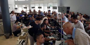 Araç Kayıt 9 vezne ile hizmet veriyor