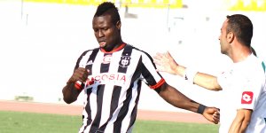 Kenneth Yenicami için geliyor