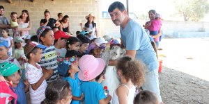 Çocuklar Çelebi Çiftliği’ni şenlendirdi