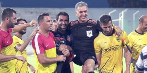 Yeşil sahalara veda ettiler