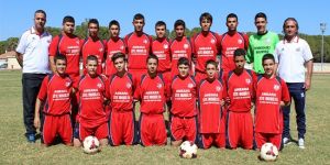 Başkan gençleri yakından izliyor