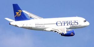 Uçuş sırasında kokpit camı kırıldı