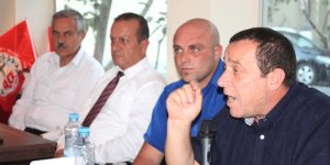 Denktaş: "Böylesine bir dönemde hükümet kurup bozmak, vatan hainliğiyle eşdeğer"