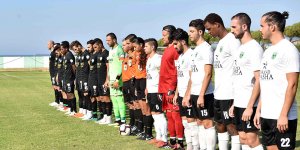 Esenyel anısına saygı duruşu