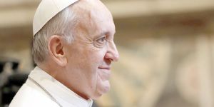 Papa, Filistin Devlet Başkanı Abbas ile görüştü