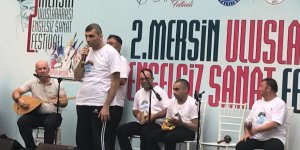 'Engelsiz Işıklar Ritim Grubu' festivale katıldı