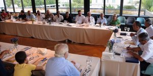 Lefkoşa'daki yeni uygulamalar muhtarlara aktarıldı