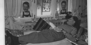 Mehmet, babası Nazım'a koştu