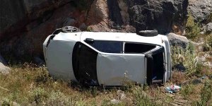 Baf'ta turist çift uçurumdan yuvarlandı