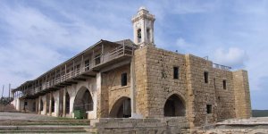 Fotoğraf çekerken düşüp ağır yaralandı