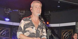 Levent Yüksel Girne’de hayranlarıyla buluştu