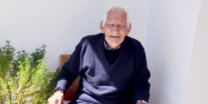 Zümrütköylü, “asırlık çınar” yaşama veda etti