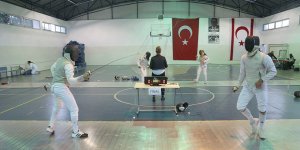 Eskrimde geleneksel turnuva