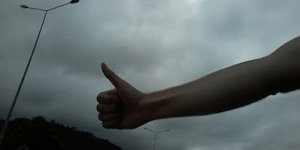 Paradigma: Yıldızlı gecedeki otostop