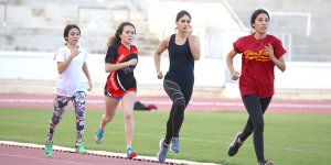 Atletler piste çıktı