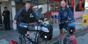 Evlenme teklifi için 18 bin kilometre pedal çevirecek