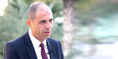 “Fikirleri bayat, siyasi eşitliği sulandırıyor”