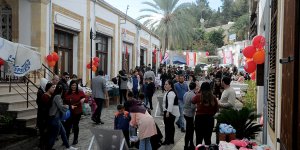 Lefke'de "Dünyayı İyilik Kurtaracak" sloganı ile etkinlik düzenlendi