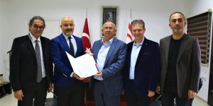 "HIV Salgını Analiz Raporu" Özyiğit'e sunuldu