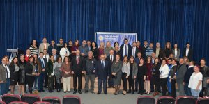 DAÜ 25 yıl hizmet veren personeli ödüllendirdi