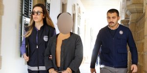 Sahte pasaport ile yakalandı