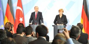 Erdoğan: Çözümden yana tavır görürsek destekleriz