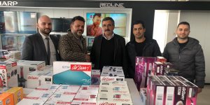 Simit Dünyası’ndan Dikmen’e anlamlı bağış