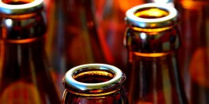 İmalat izni olmadan içki üretti, sattı