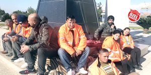 “Özelde iş bulamıyoruz, bizi istihdam etsinler”